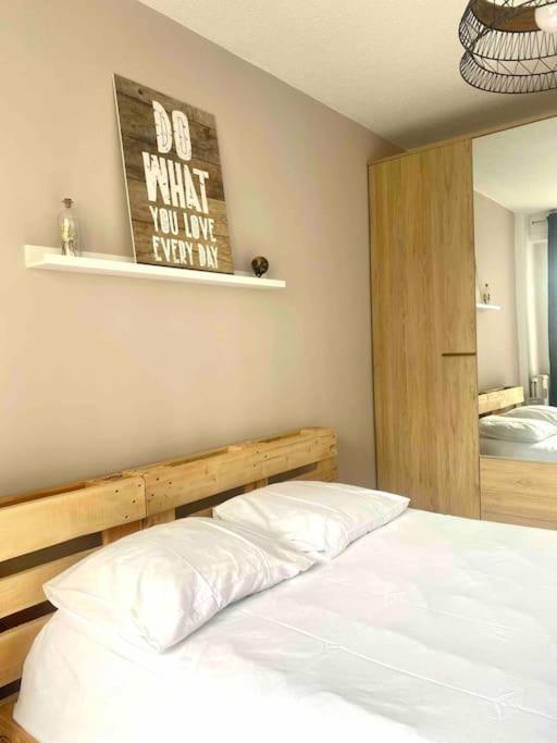 Superbe Appart+Parking Pau- Place Verdun Екстериор снимка