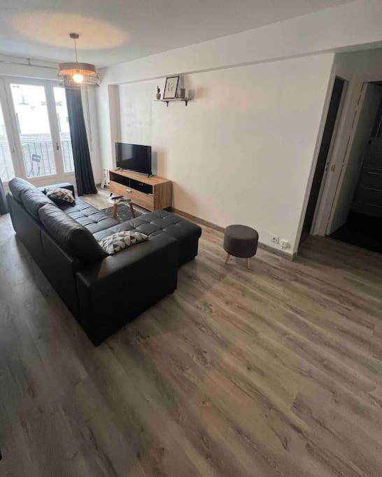 Superbe Appart+Parking Pau- Place Verdun Екстериор снимка